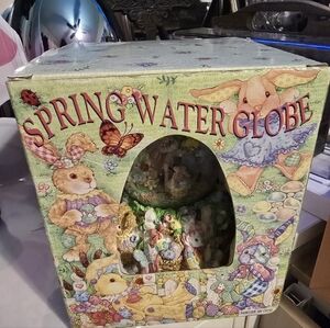 Spring Easter Water Globe Bunnies Musical Egg Glitter